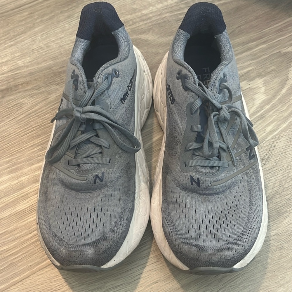 New balance fresh foam V more Men’s size 10 EE.